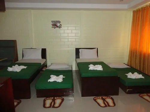 Reddoorz Premium @ Napaling Point Tangnan Hotel
