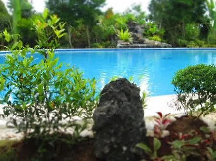 Resort Reddoorz Premium @ Napaling Point Tangnan Hotel